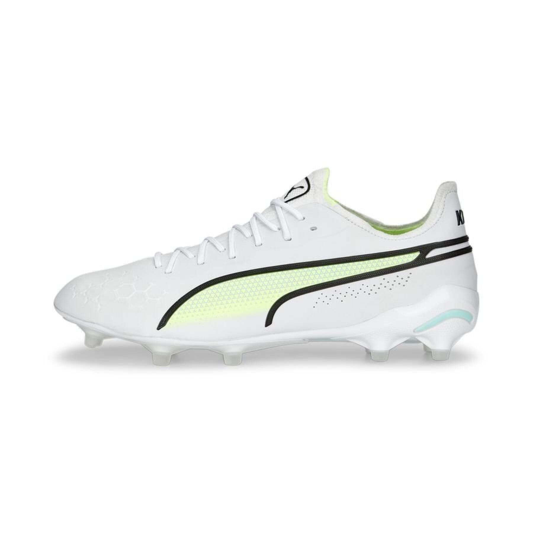 Soccer cleats Puma King Ultimate FG/AG