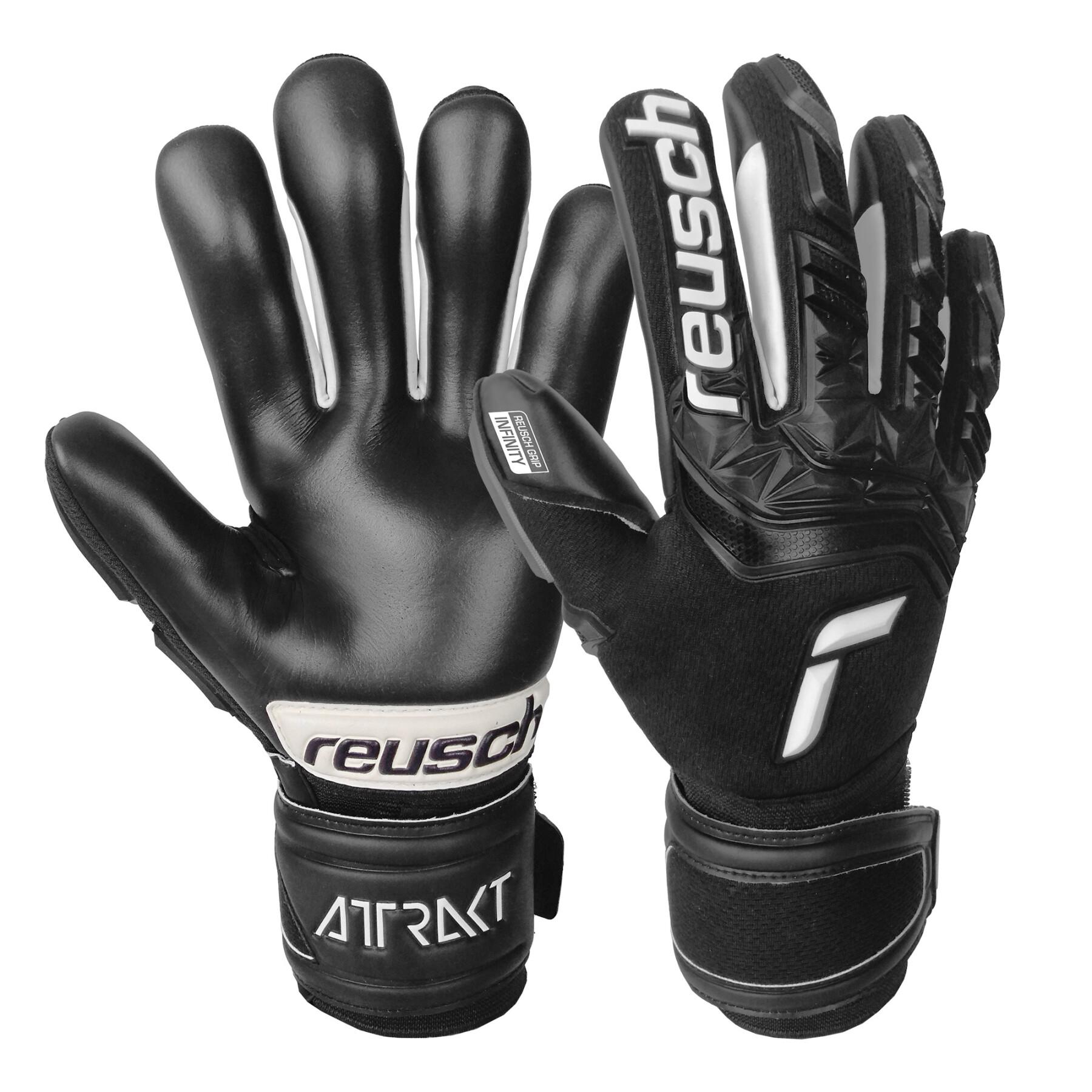 Goalkeeper gloves Reusch Attrakt Freegel Infinity