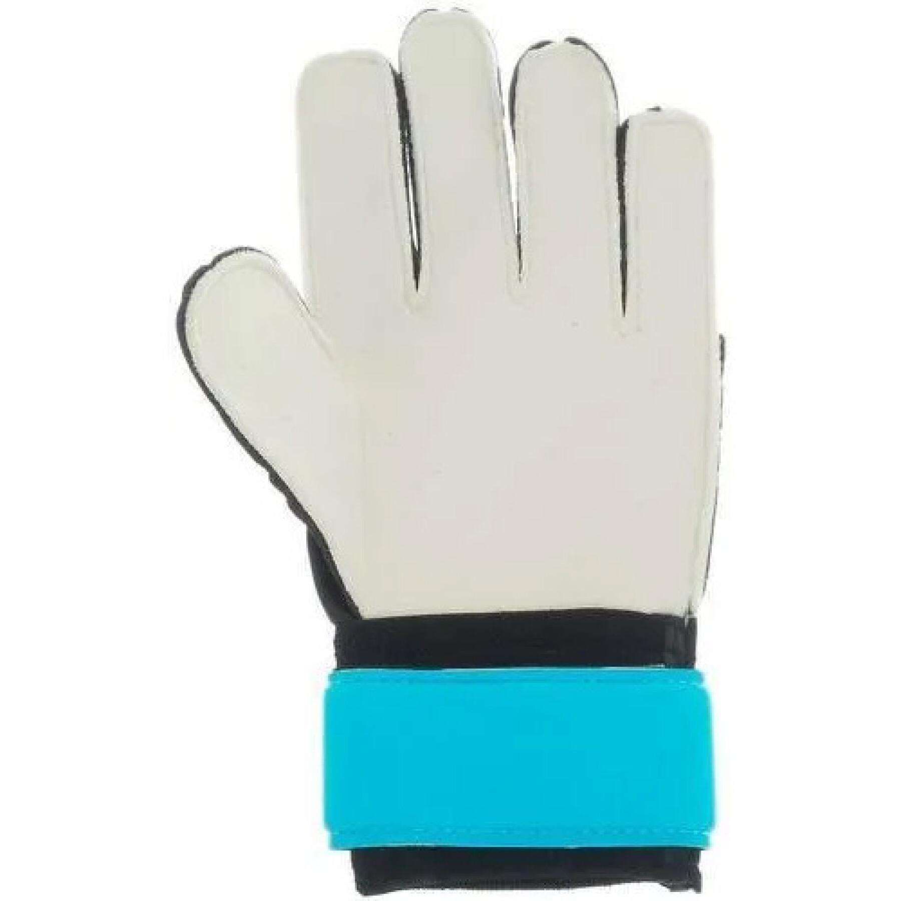Goalkeeper gloves adidas Predator TRN