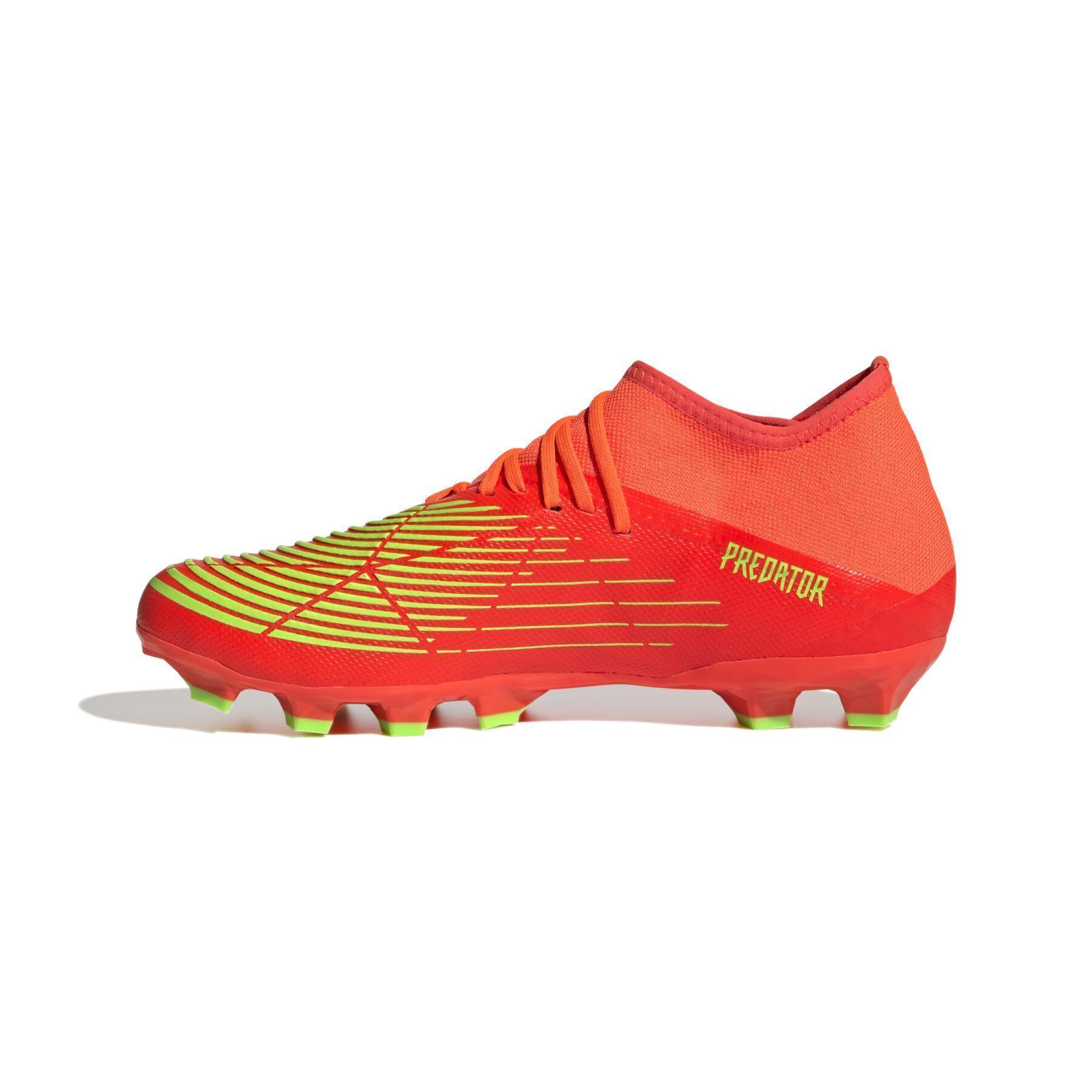 Soccer shoes adidas Predator Edge.3 MG