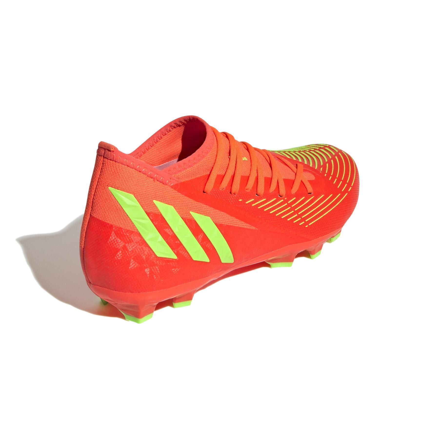 Soccer shoes adidas Predator Edge.3 MG