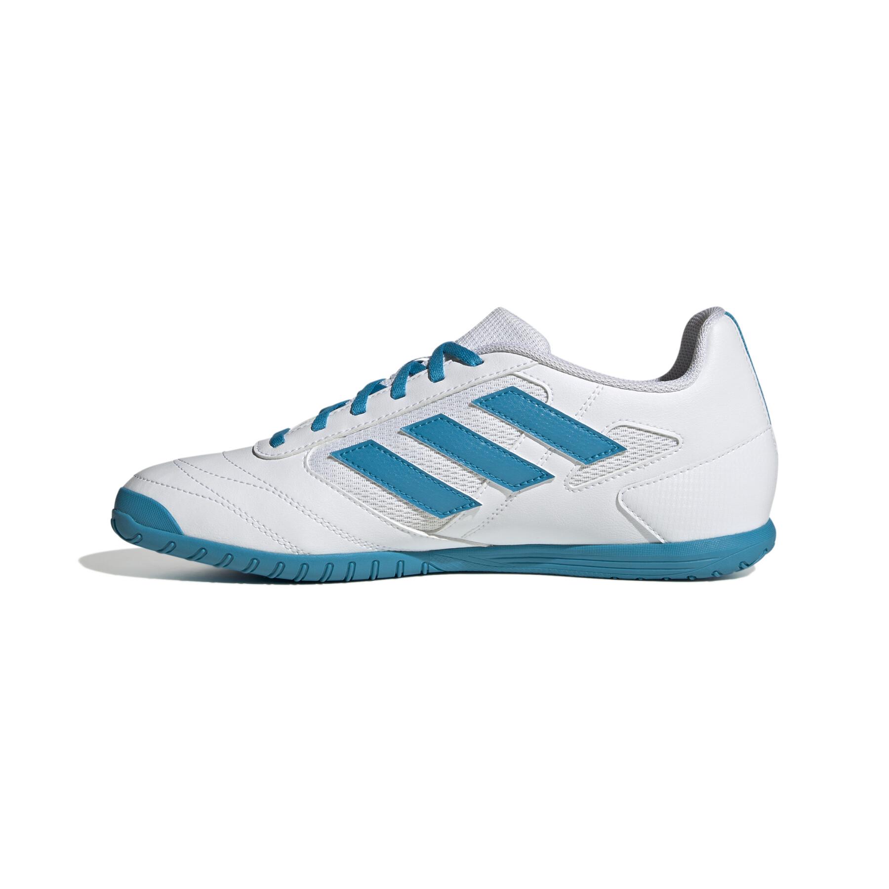 Soccer shoes adidas Super Sala 2