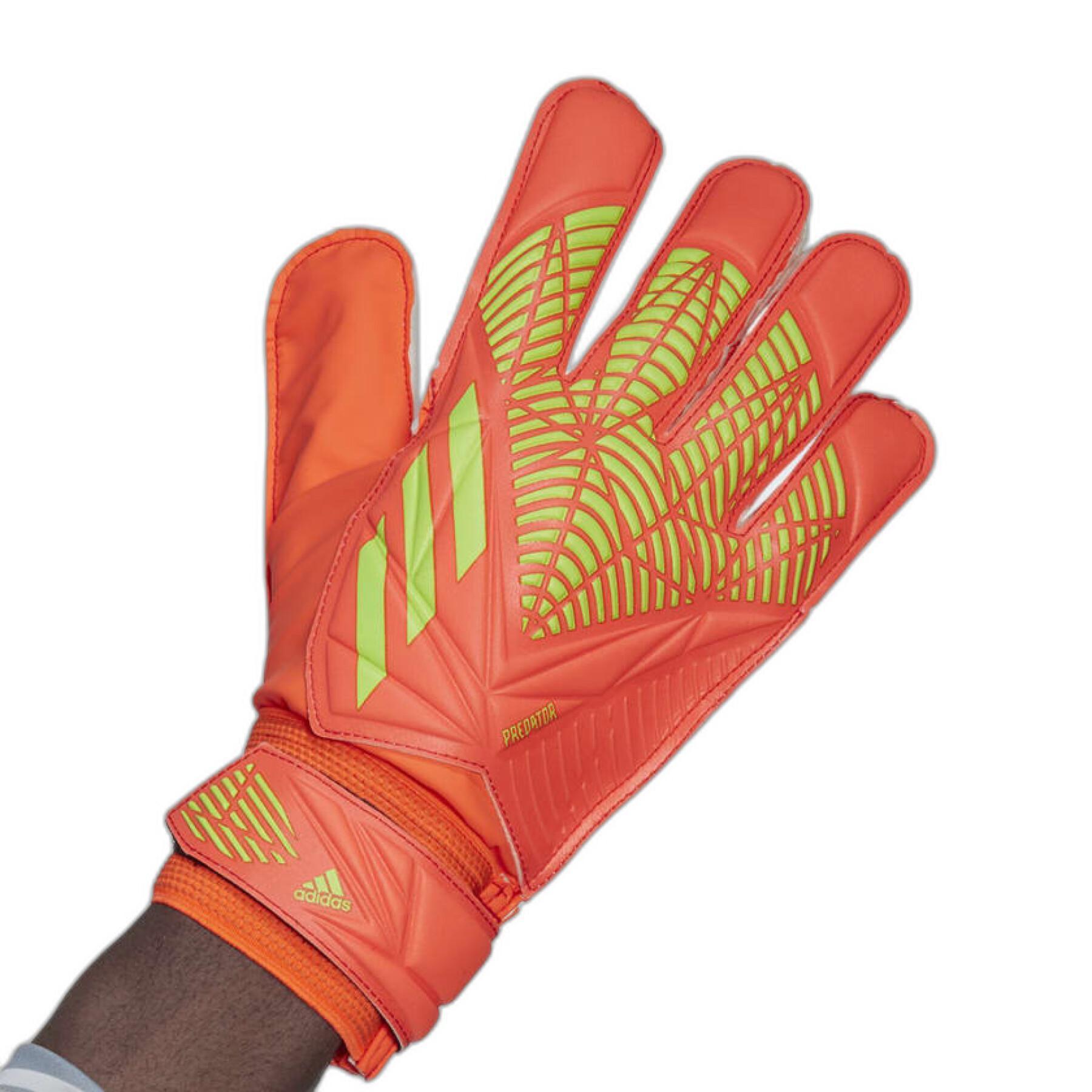 Goalkeeper gloves adidas Predator Edge Training