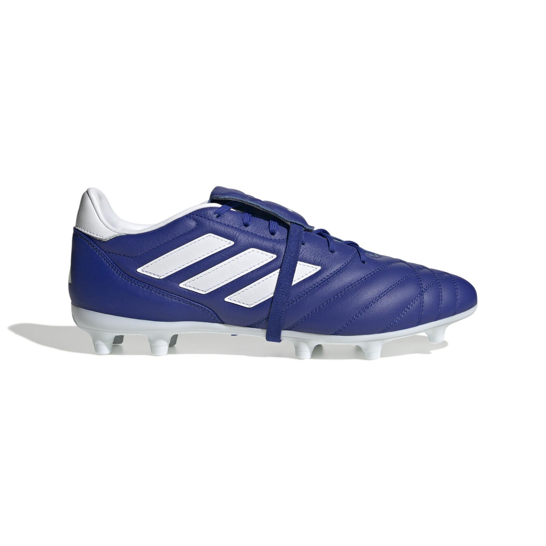 Soccer shoes adidas Copa Gloro