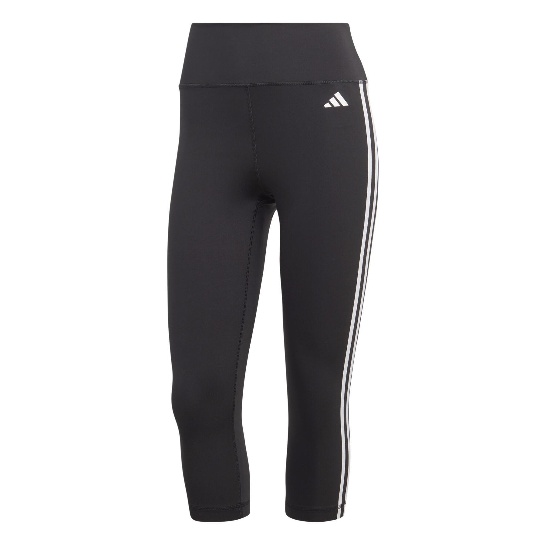 https://media.foot-store.com/catalog/product/cache/image/1800x/9df78eab33525d08d6e5fb8d27136e95/a/d/adidas_ht5437_1_apparel_photography_front_view_white_xo.jpg