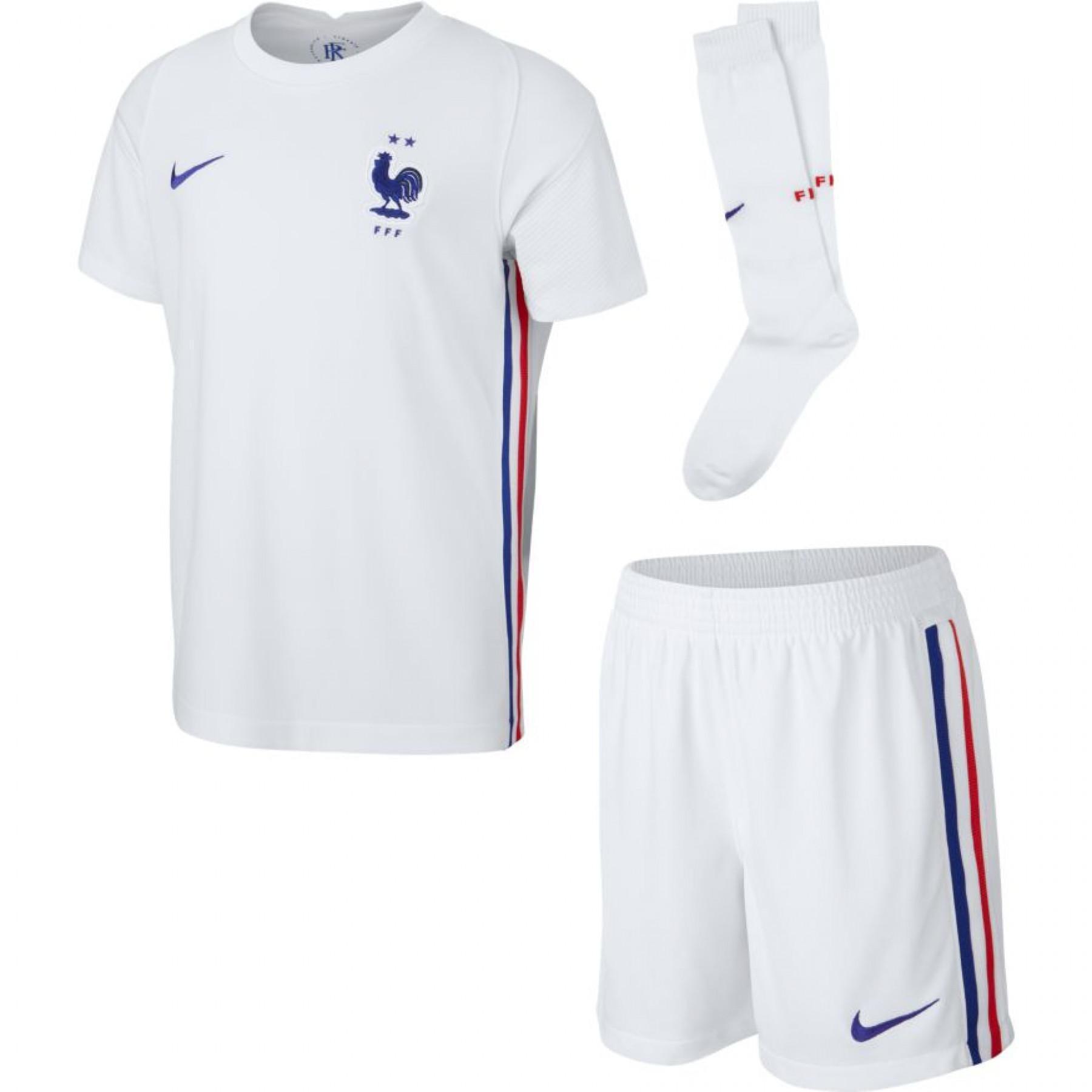 Junior Mini-kit outside France in 2021