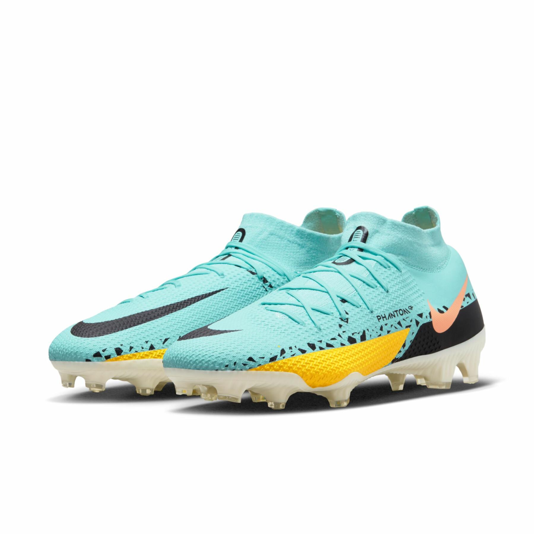 Soccer shoes Nike Phantom GT2 Pro Dynamic Fit FG - Lucent Pack