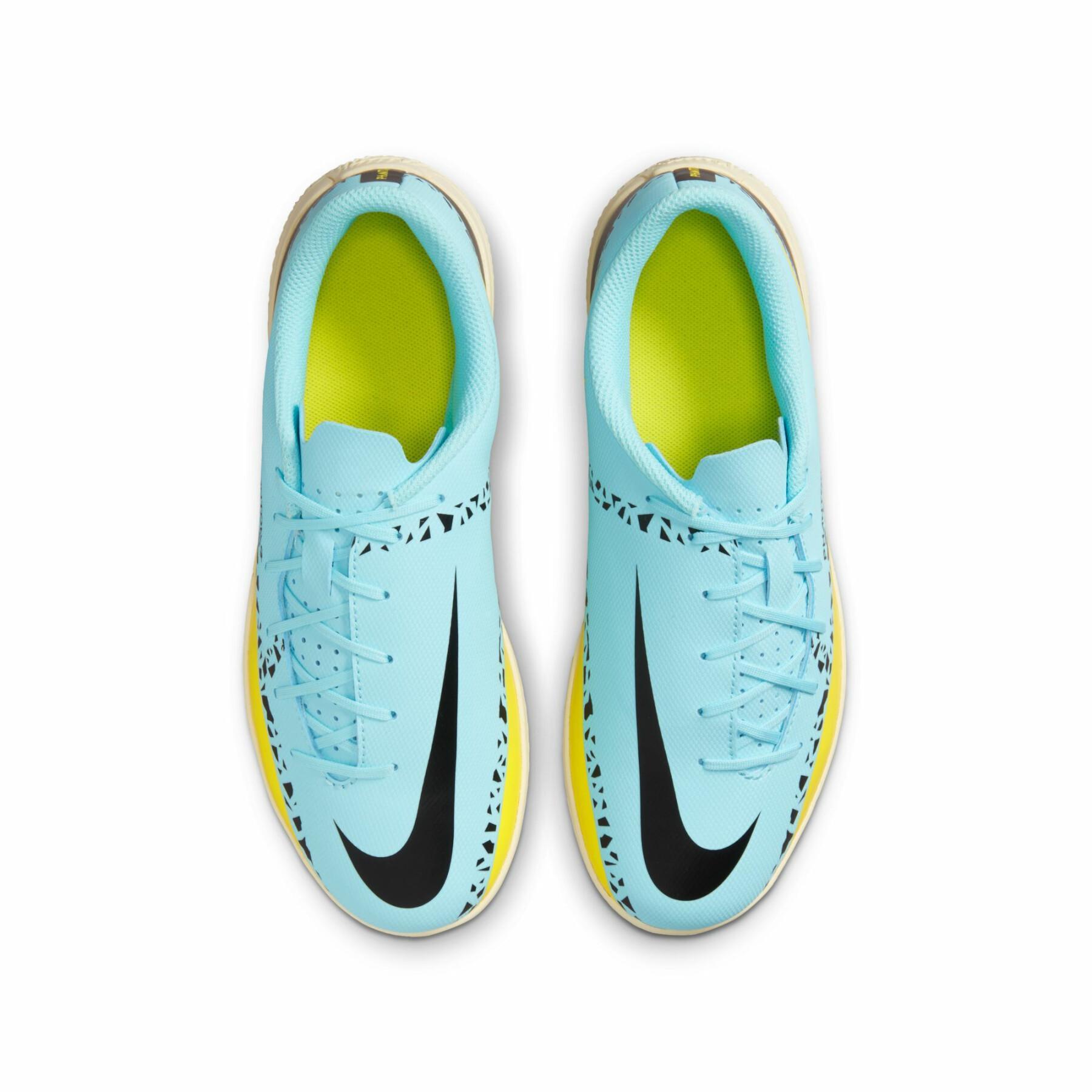 Children's soccer shoes Nike Phantom GT2 Club IC - Lucent Pack
