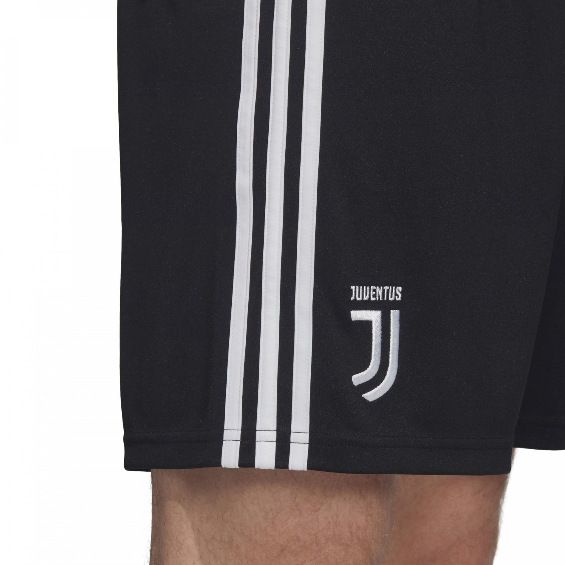 Home shorts Juventus 2019/20