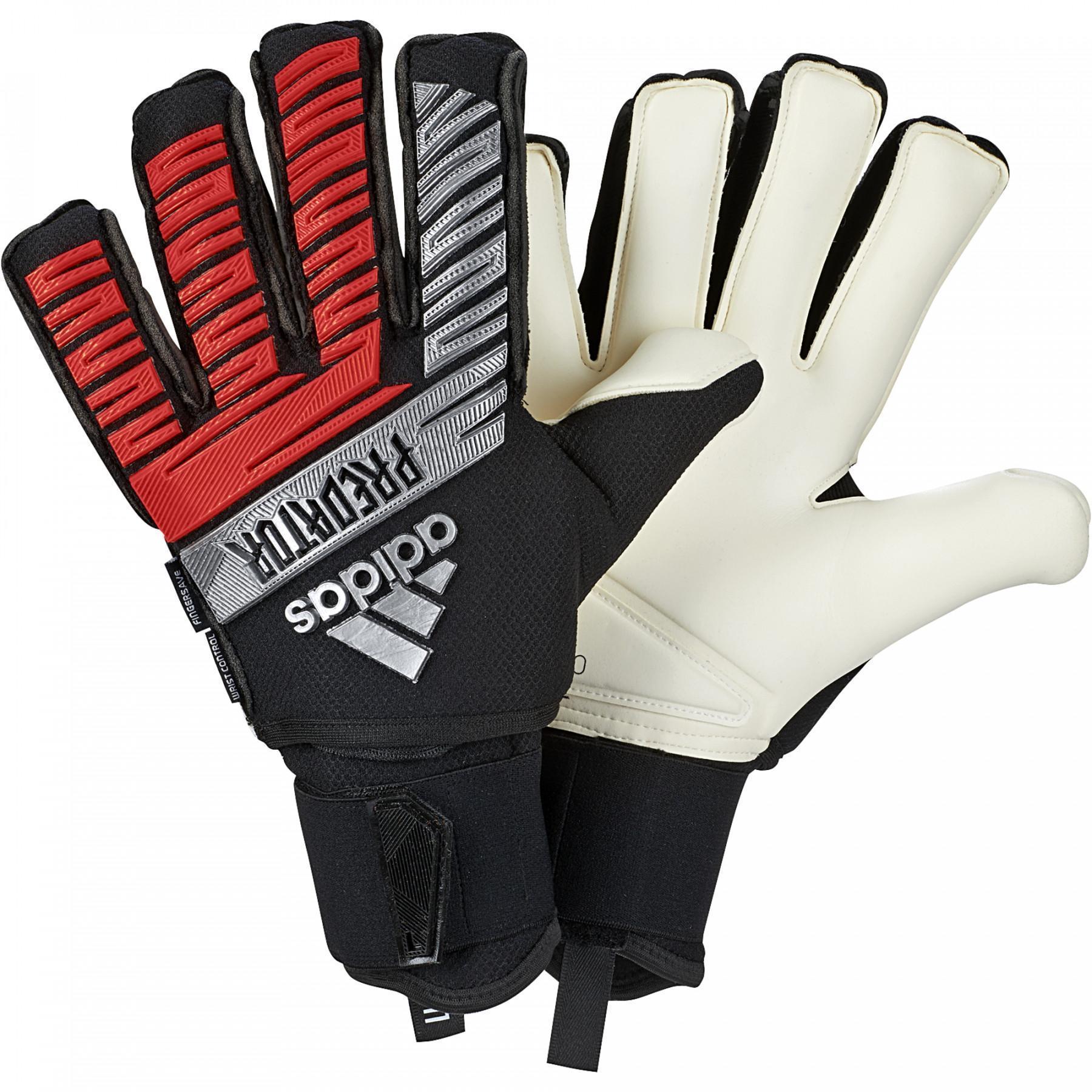 Goalkeeper gloves adidas Predator Ultimate