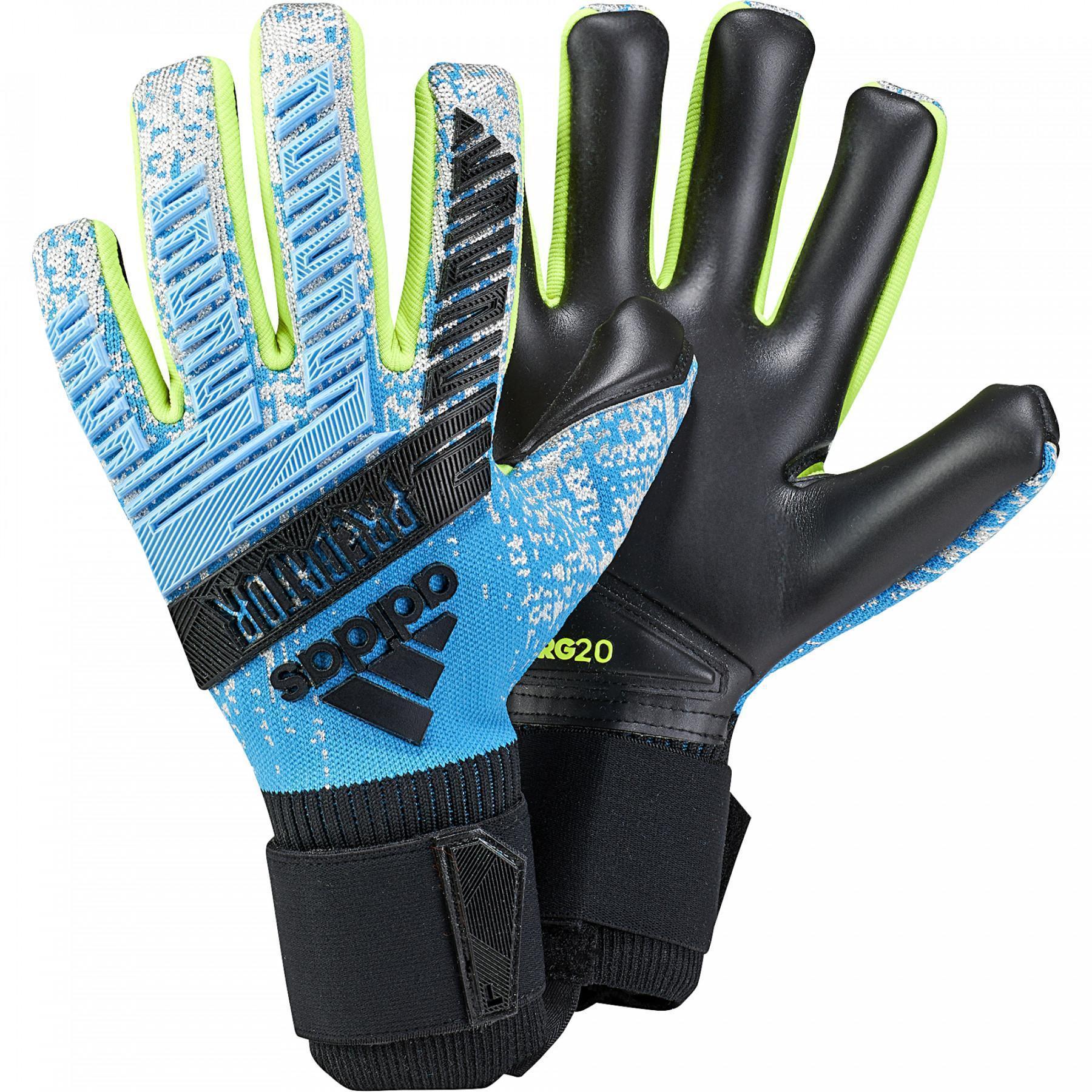 Goalkeeper gloves adidas Predator Pro CYN
