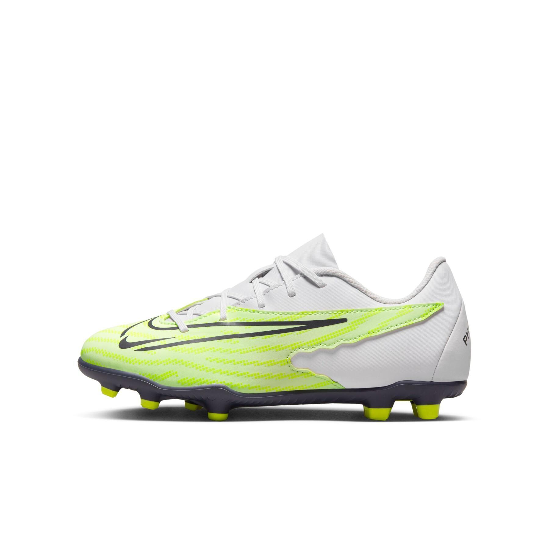 Children's soccer shoes Nike Phantom GX Club FG/MG - Luminious Pack