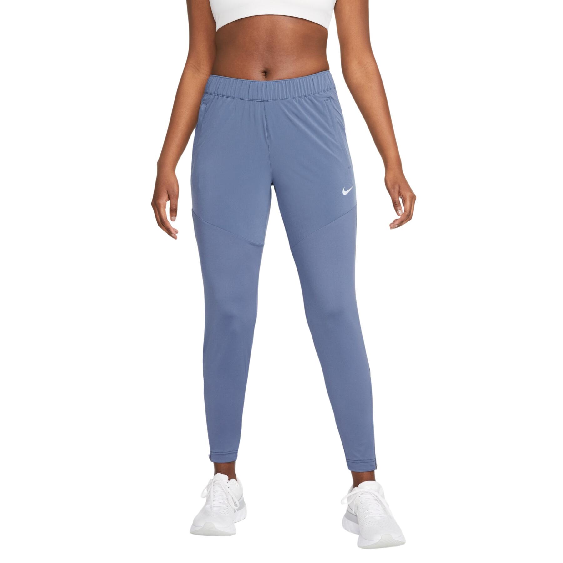 Jogging woman Nike Dri-FIT Essential