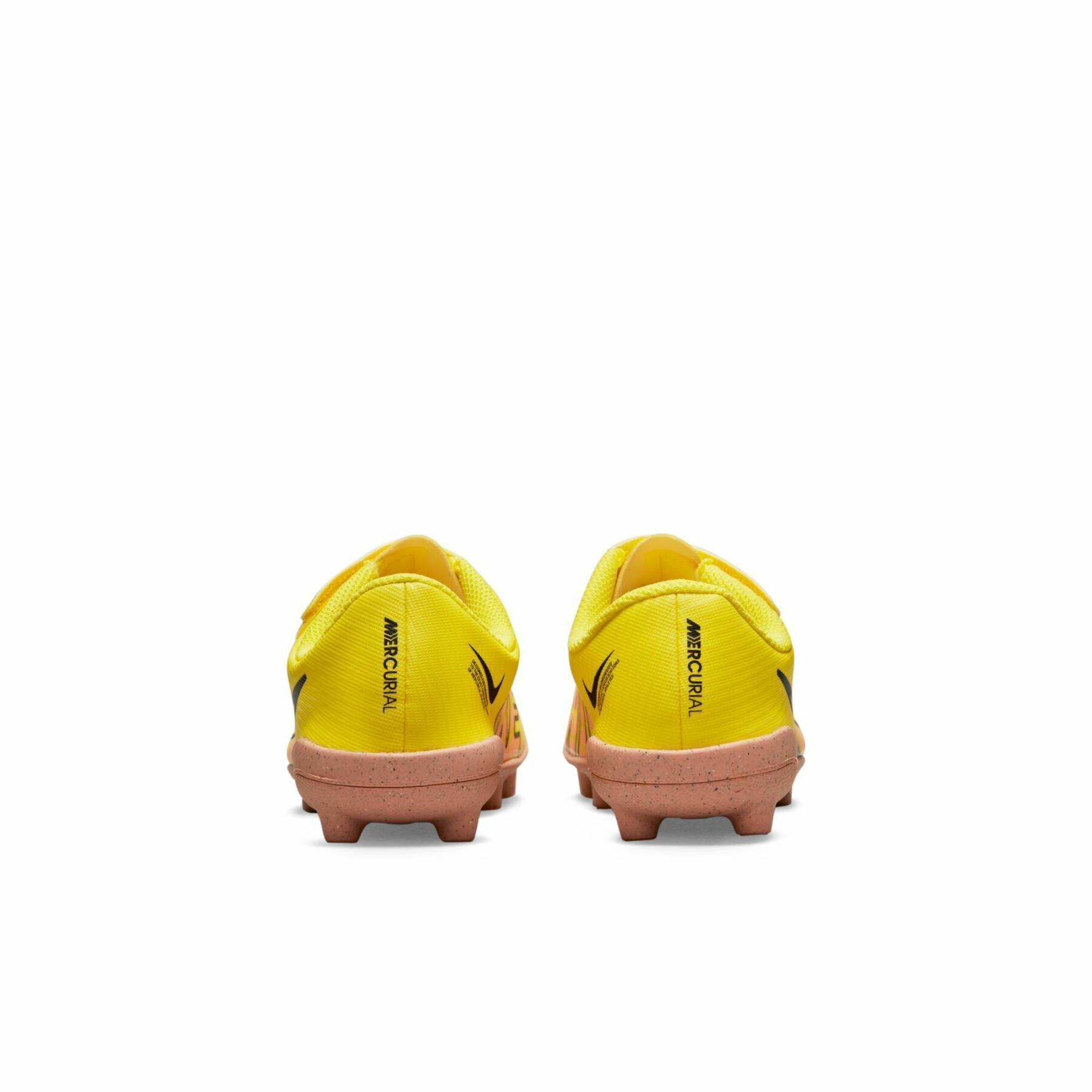 Children's soccer shoes Nike Mercurial Vapor 15 Club MG - Lucent Pack