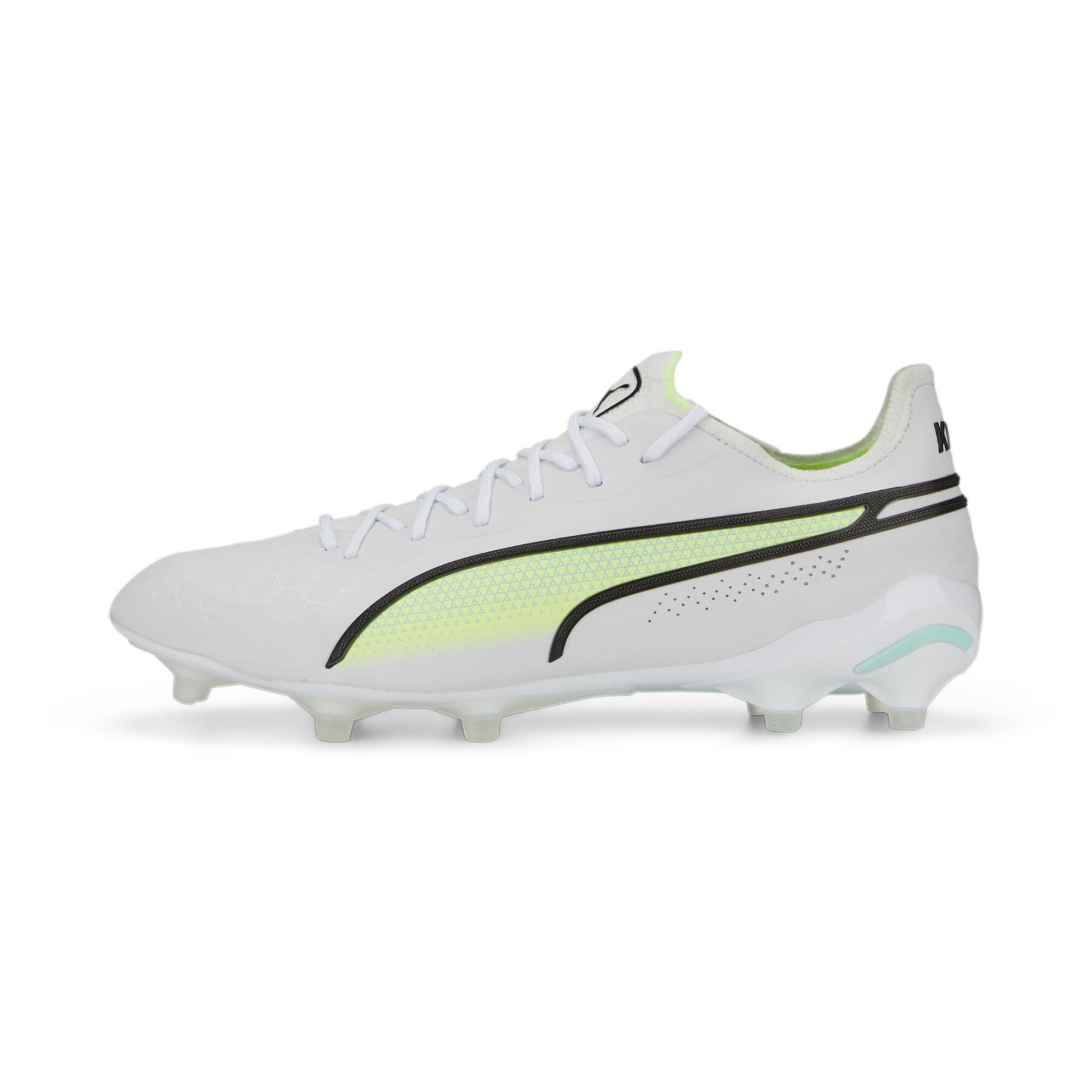 Soccer cleats Puma King Ultimate FG/AG