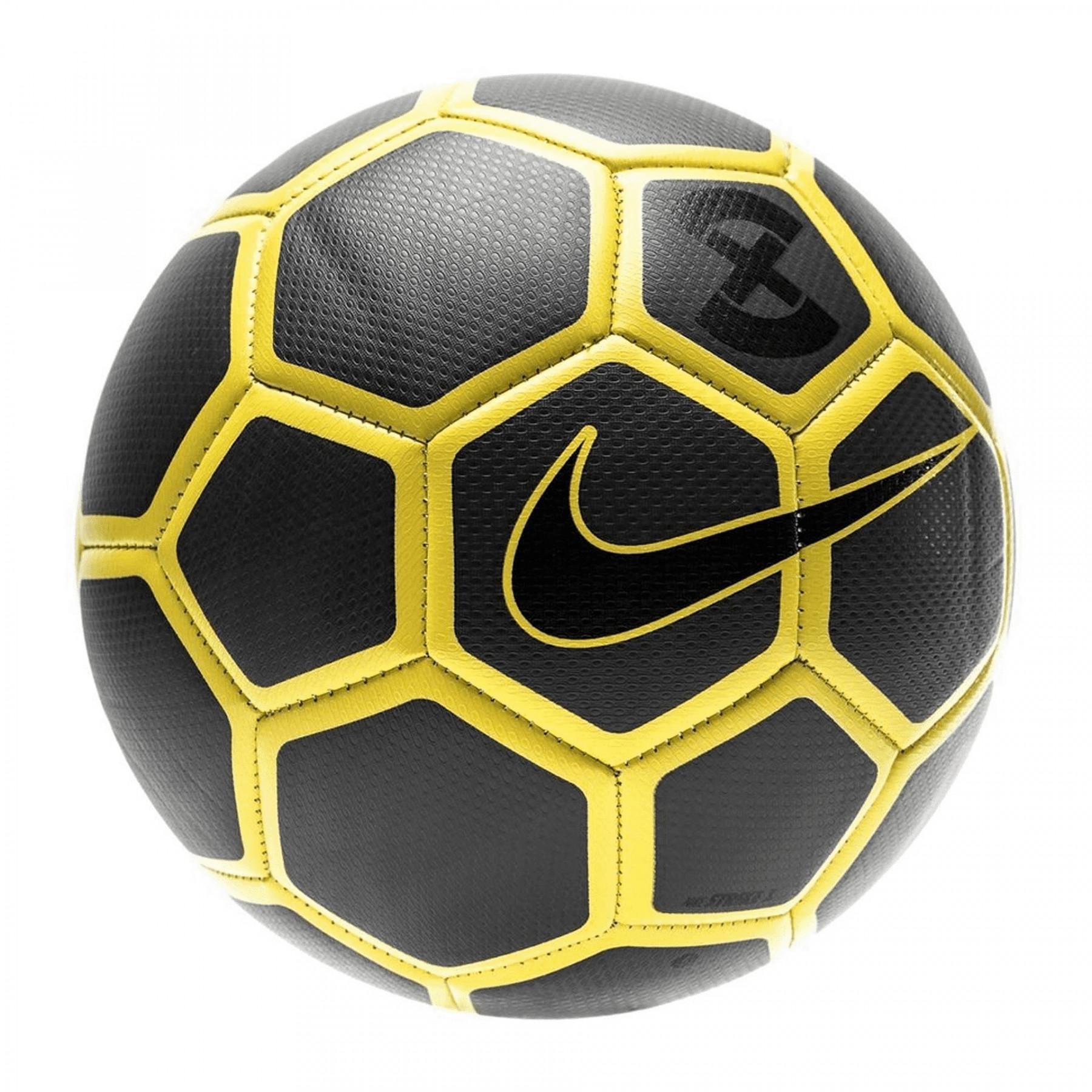 Купить мяч в спортмастере. Nike Strike x. Мяч в спортмастере мяч в спортмастере. Спортмастер мячи футбольные. Nike Yellow Strike.