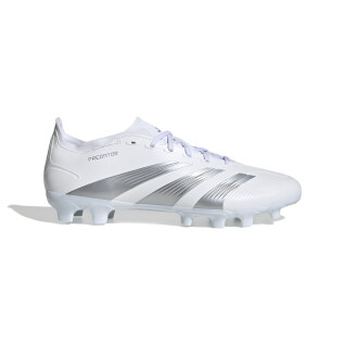 Soccer shoes adidas Predator League MG
