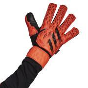 Goalkeeper gloves adidas Predator