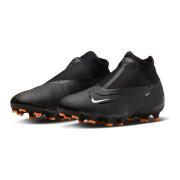 Soccer shoes Nike Phantom GX Pro Dynamic Fit FG - Black Pack