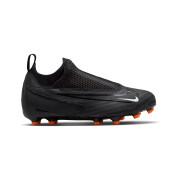 Children's soccer shoes Nike Phantom GX Academy Dynamic Fit MG - Black Pack